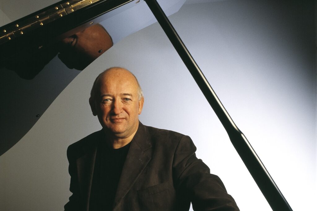 johnpiano1_web